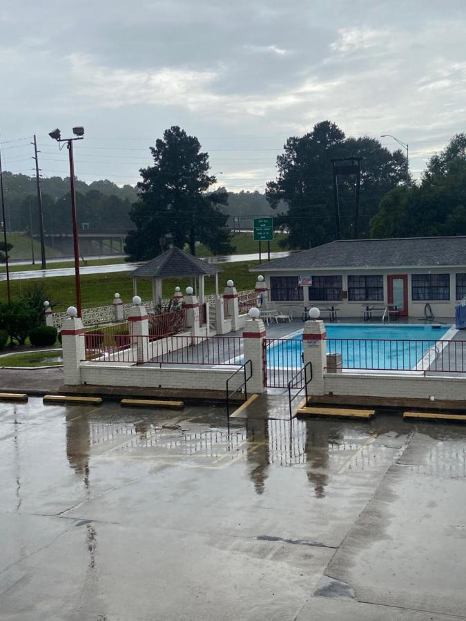Americas Best Value Inn Meridian Buitenkant foto
