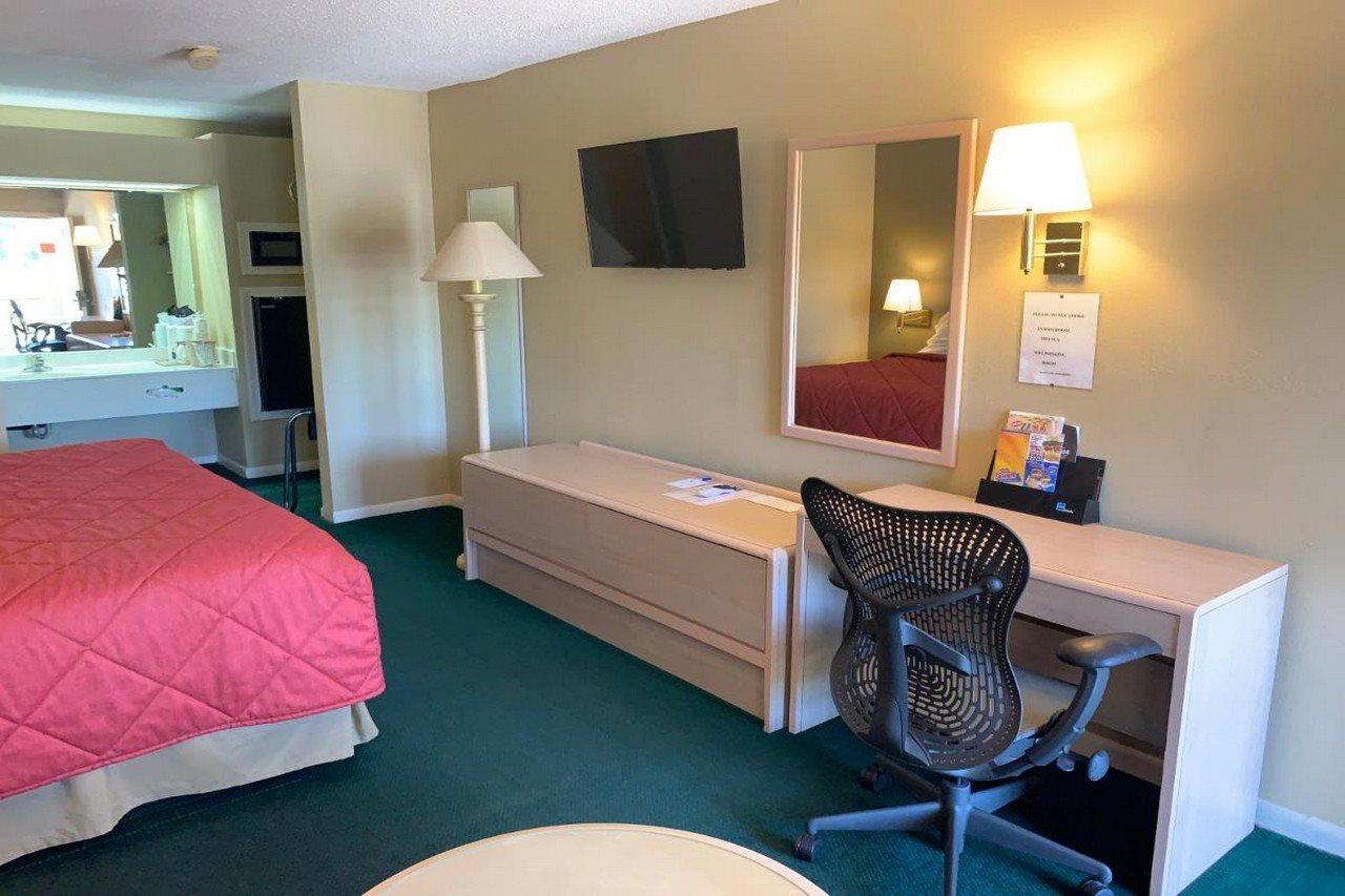 Americas Best Value Inn Meridian Buitenkant foto